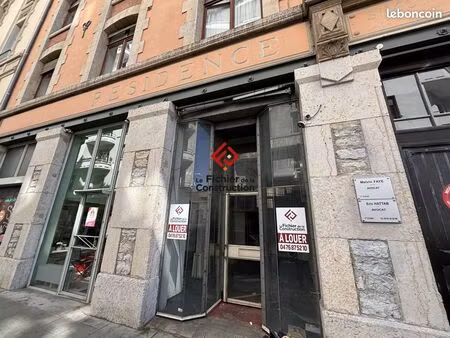 local 32 m² grenoble