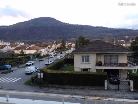 location - appartement - 3 pièces + cuisine - 77m²