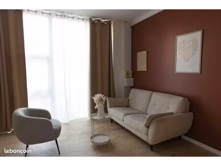 à louer : bureau professionnel 20 m² avec salle d’attente – moirans centre-ville