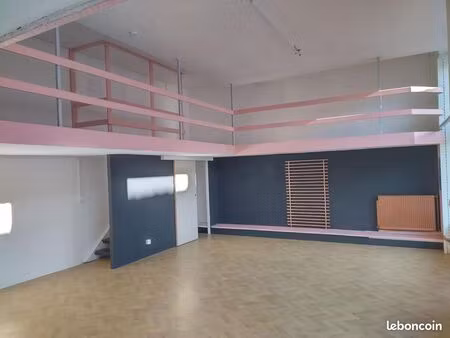 local commercial plein centre les abrets en dauphiné