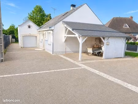 maison 122 m² + piscine – terrain 1259 m² – 3 chambres – semoy calme