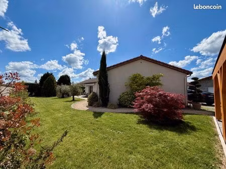 maison 7 pièces 196 m²