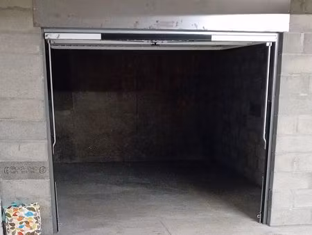 parking/box 17 m² saint-étienne
