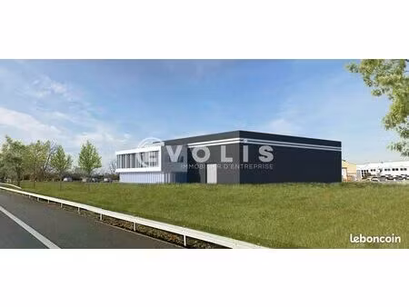 local d'activité 1 540 m²