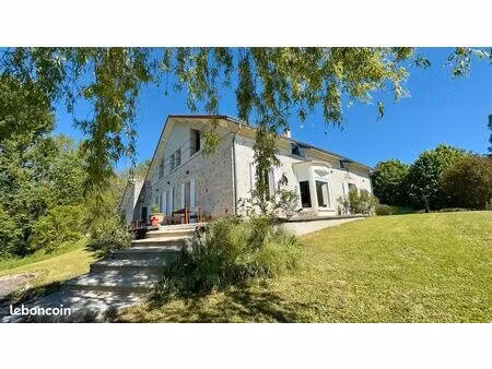 vente maison familiale et dépendances à agen
