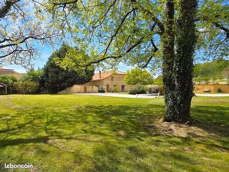 maison 7 pièces 289 m²