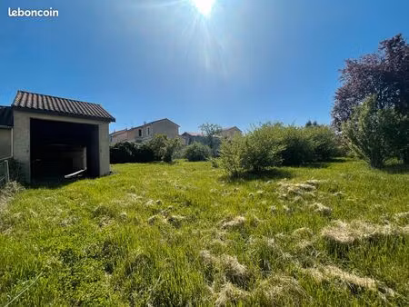 terrain à vendre