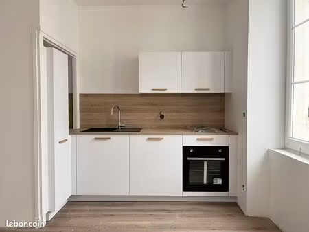 immeuble 136 m² casteljaloux