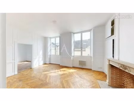 appartement 3 pièces 84 m²