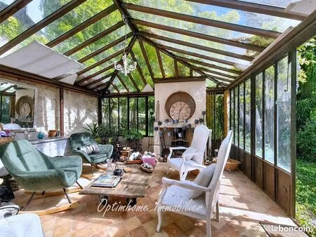 maison 7 pièces 237 m²