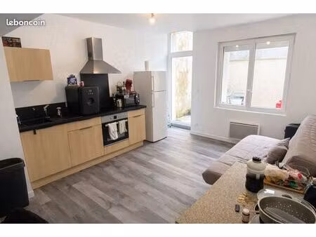 a louer t2 de 36 m2  refait à neuf au centre ville de villeneuve-sur-lot