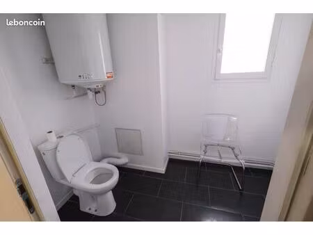 location local commercial