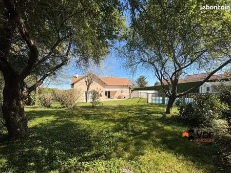 maison 6 pièces 136 m²