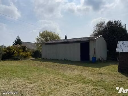 terrain 933 m² montreuil sur loir