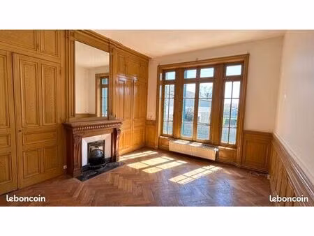 ? à louer appartement 100m2