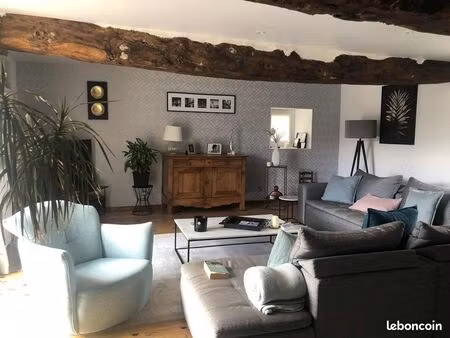 maison 7 pièces 204 m²