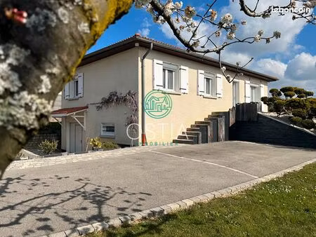 villa 5 pièces 118 m²