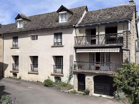 maison de village 7 pièces 180 m²