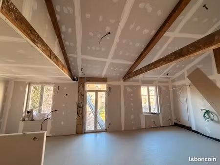 nouveauté – emplacement idéal en plein centre de la fouillouse