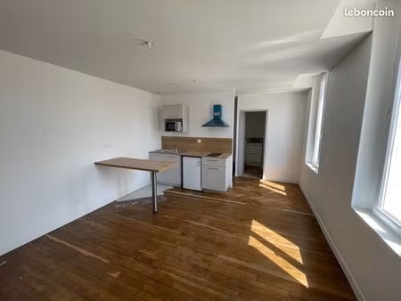 a louer f2 meublé - rue des beaumonts