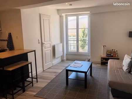 location appartement rue saint marceau - orléans