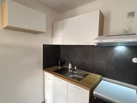 t2 rénové 47 m² – 380