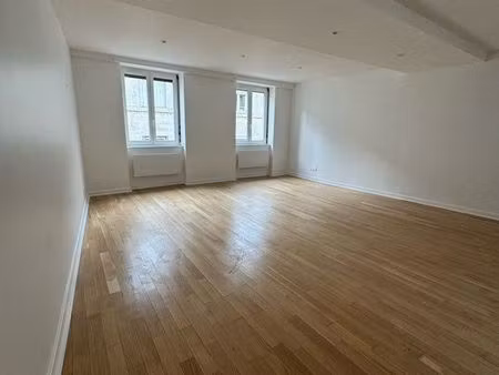 f3 98m2 hyper centre-ville