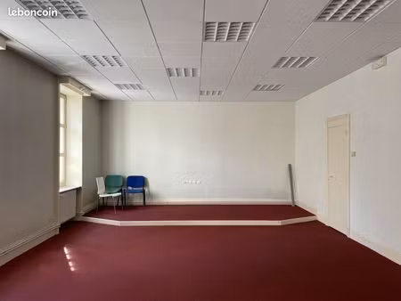 local bureaux 110 m²