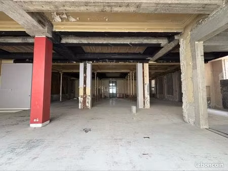 local commercial 580 m²