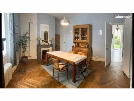 grande maison familiale à louer – centre d’orléans – 7 chambres – 250 m²