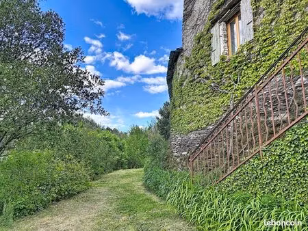 mas 9 pièces 297 m²