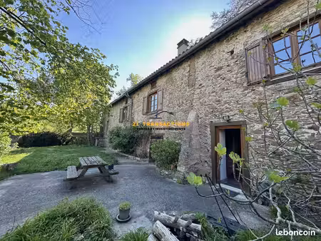maison 6 pièces 160 m²