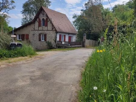charmante petite maison en bord de dordogne