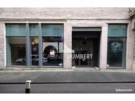 local commercial 240 m²