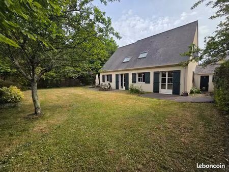 maison – 8 pièces – 167 m²