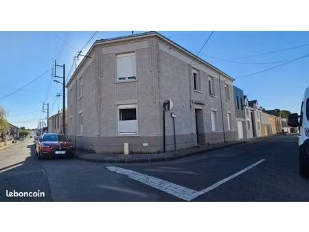 immeuble 8 pièces 226 m²