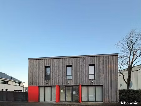 bureaux 47 m²