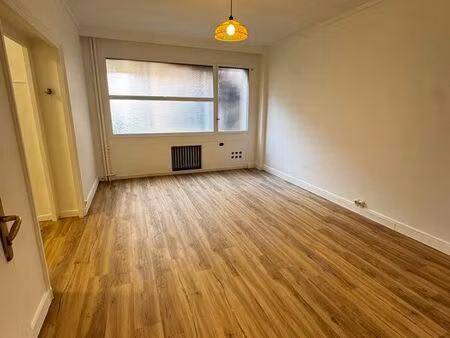 à louer – bureaux rénovés de 71 m² – centre-ville de saint-étienne