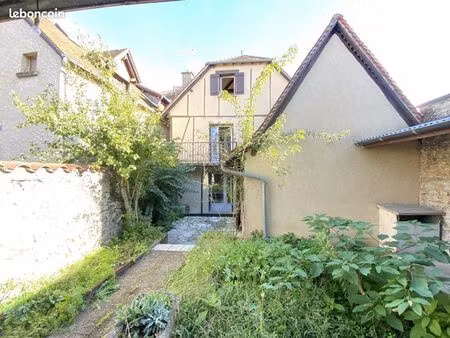 propriété 4 pièces 86 m²