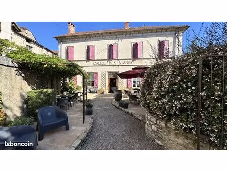maison 5 pièces 310 m²