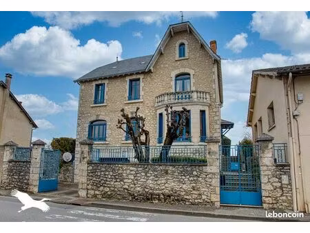 maison bourgeoise centre-ville gramat