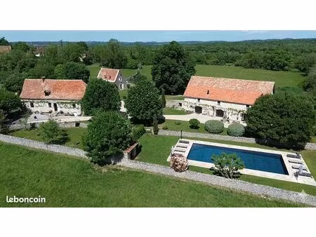 propriété 22 pièces 723 m²