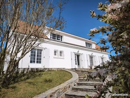 maison 8 pièces 150 m²