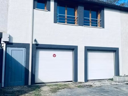 maison mitoyenne 3 chambres garage cour commune