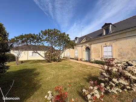 immeuble 13 pièces 216 m²