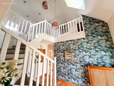 maison 7 pièces 200 m²