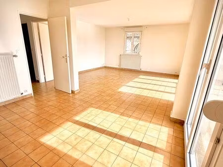 appartement de caractère 3 pièces 102 m2 - lumineux avec balcons