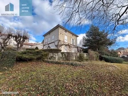propriété 10 pièces 255 m²