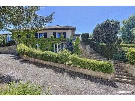 maison familiale avec piscine  grand terrain et aucun vis-à-vis – dunières