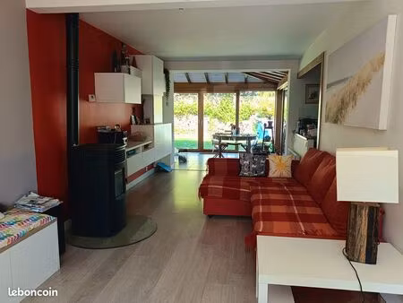 chambre meublée à louer dans maison calme – idéale étudiant(e)